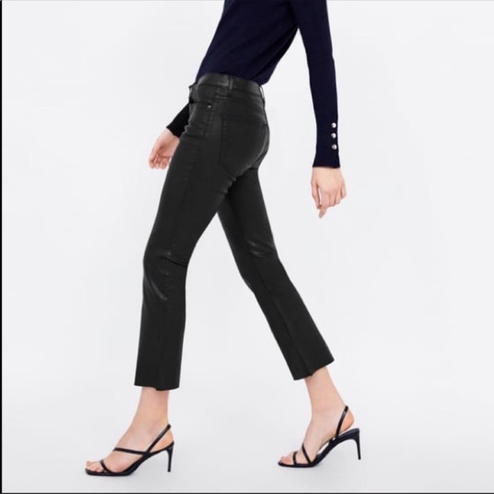 Zara Hi Rise Cropped Flare Coated Black Jeans Size 4